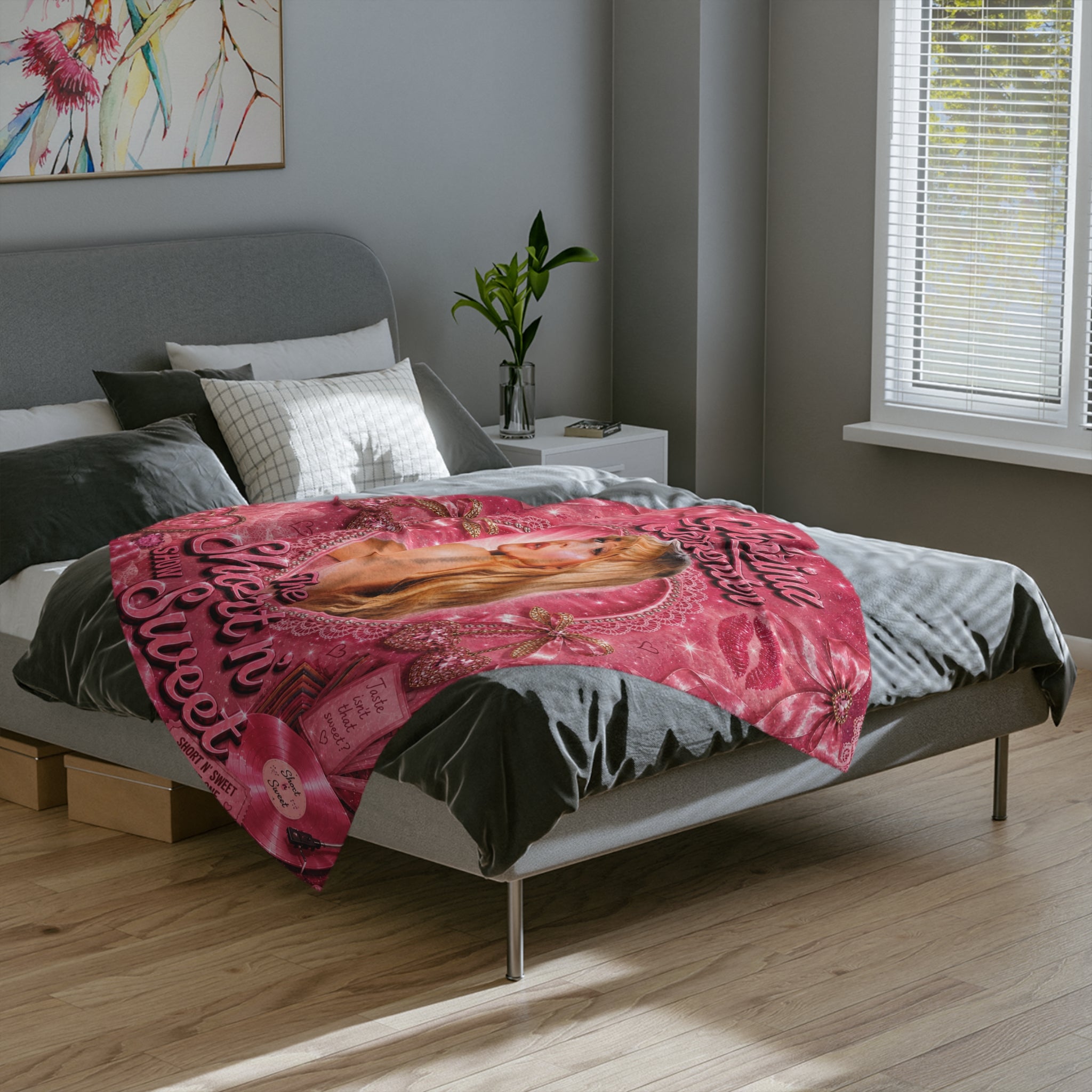 Sabrina Carpenter — Short n’ Sweet: Pink Sugar Dream Blanket