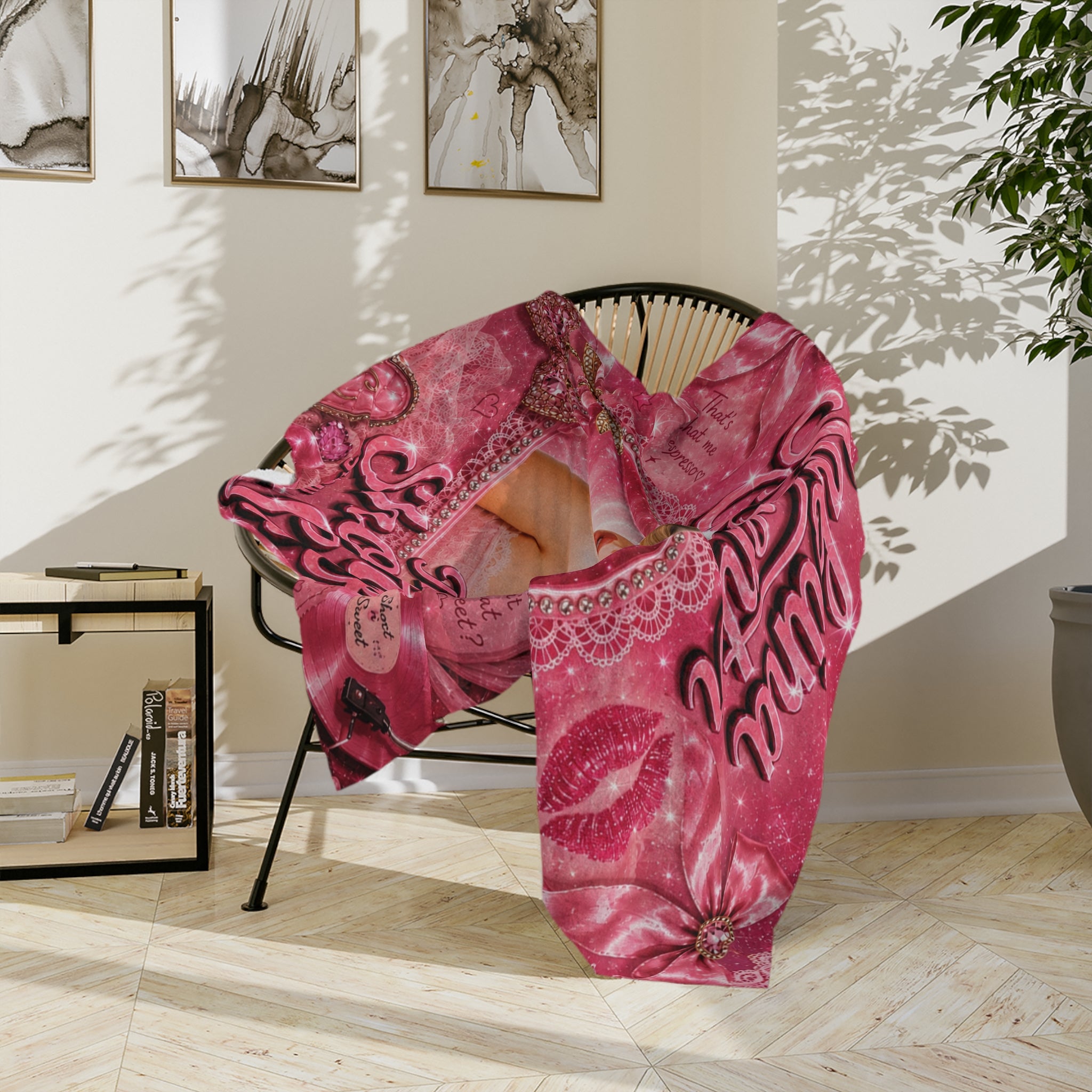Sabrina Carpenter — Short n’ Sweet: Pink Sugar Dream Blanket